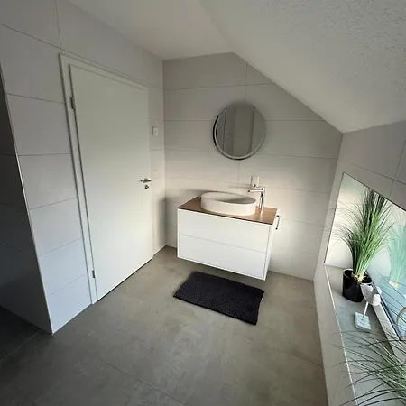 -33a- Exklusive Papenburg - - Grenzweg - *