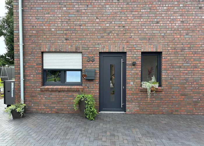-33a- Exklusive Papenburg - - Grenzweg - *